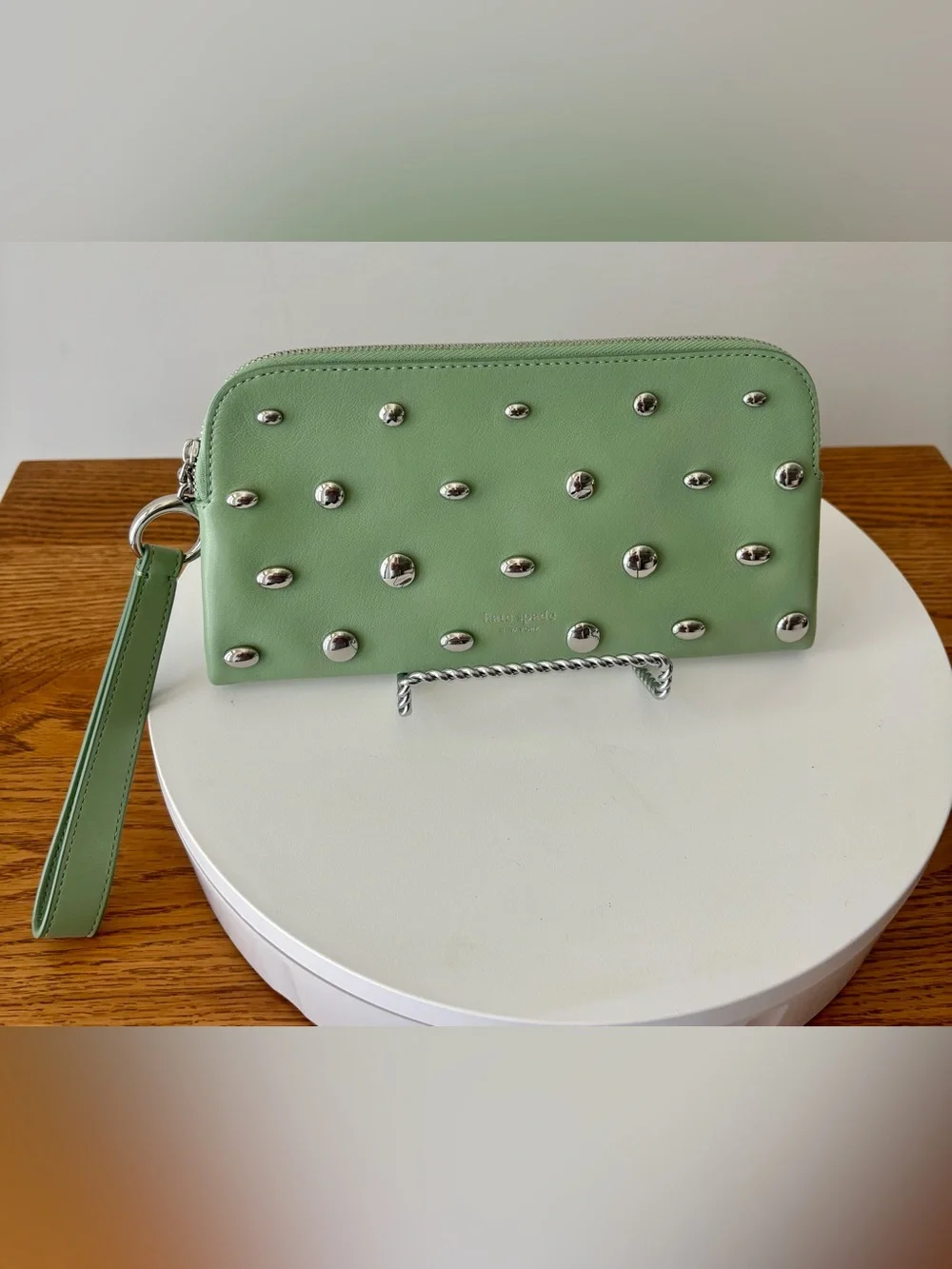 kate spade effortlessly chic